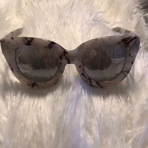 Quay Australia Sunnies